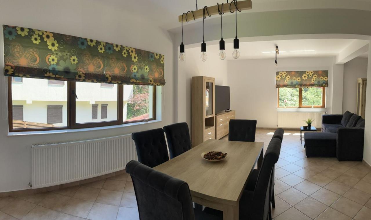 Vila 7 Predeal - Unique Location In The Forest Eksteriør billede